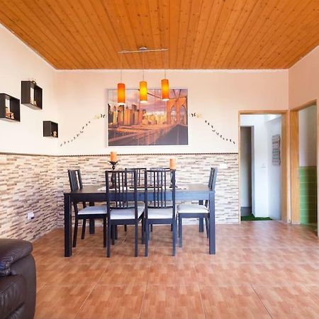 Villa Blanca Tenerife - Complete House - Terrace And Bbq, 5 Minutes From The Beach And Airport Сан Исидро Екстериор снимка